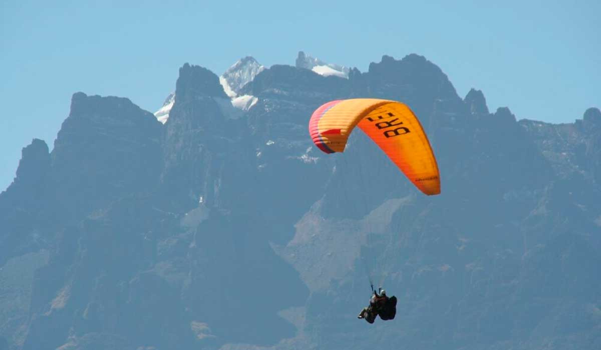 PARAGLIDING CUSCO