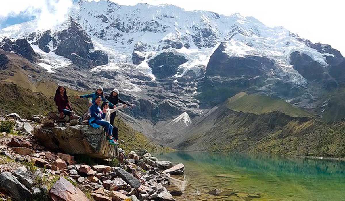 humantay lake